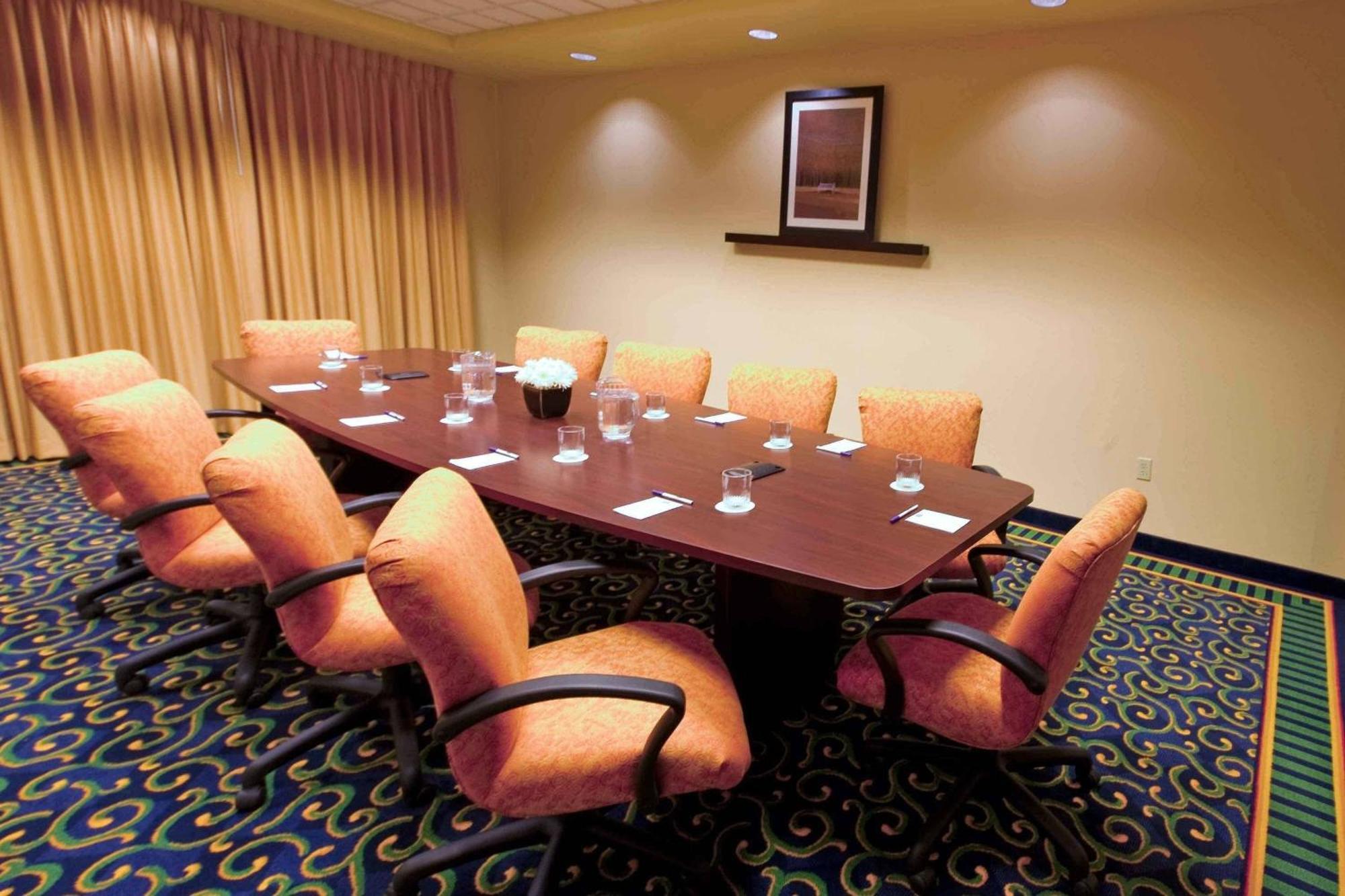 Springhill Suites Риджкрест Экстерьер фото