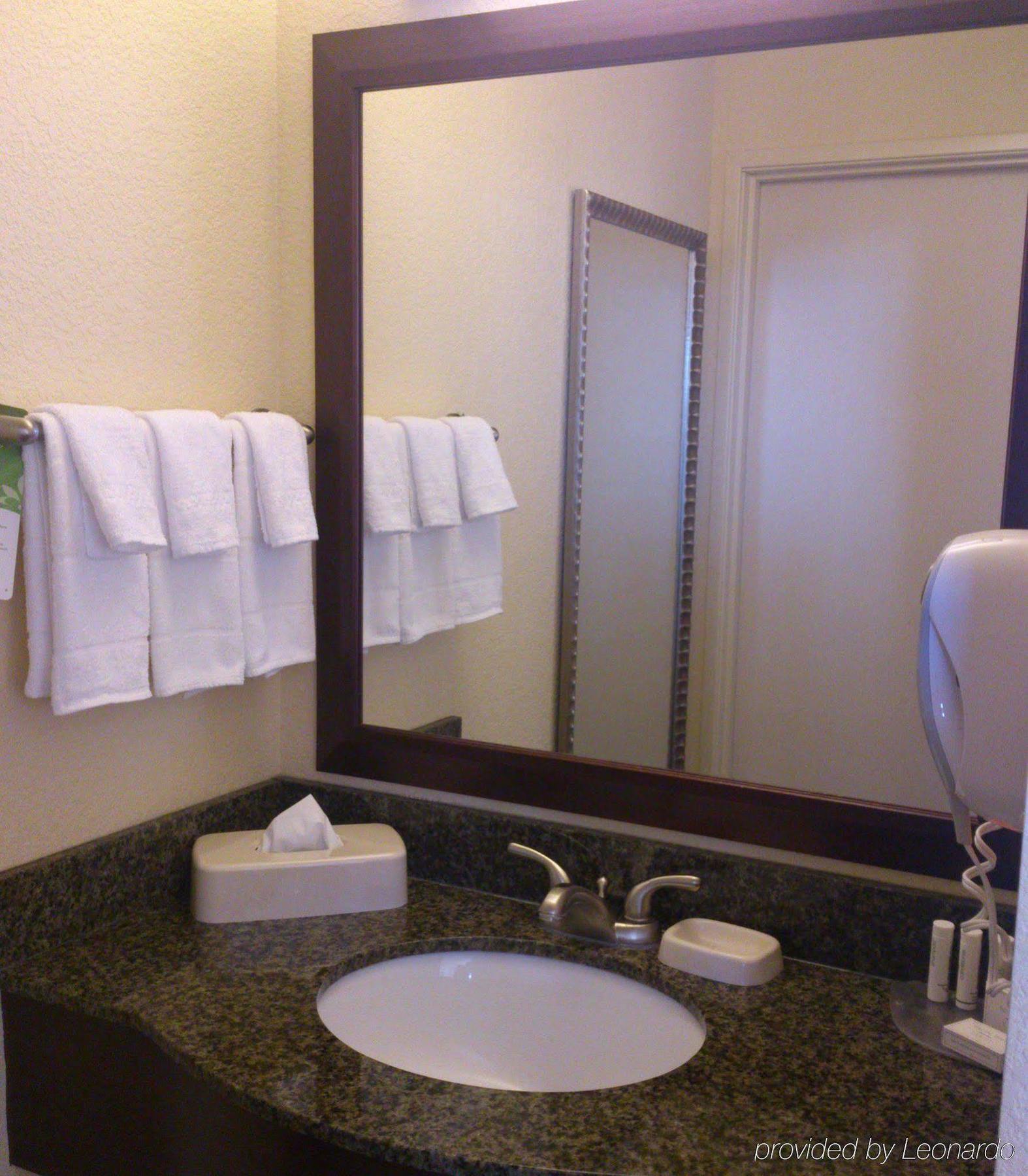 Springhill Suites Риджкрест Экстерьер фото